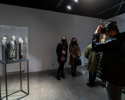 Wernisaż wystawy "Przemiany" (17.10.2021) w ramach Open Eyes Art Festival, fot. Wawrzyniec Woźniak