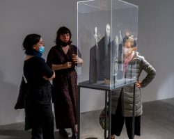 Wernisaż wystawy "Przemiany" (17.10.2021) w ramach Open Eyes Art Festival, fot. Wawrzyniec Woźniak